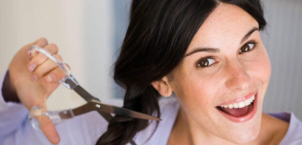 zopf spenden mit einem lacheln auf dem